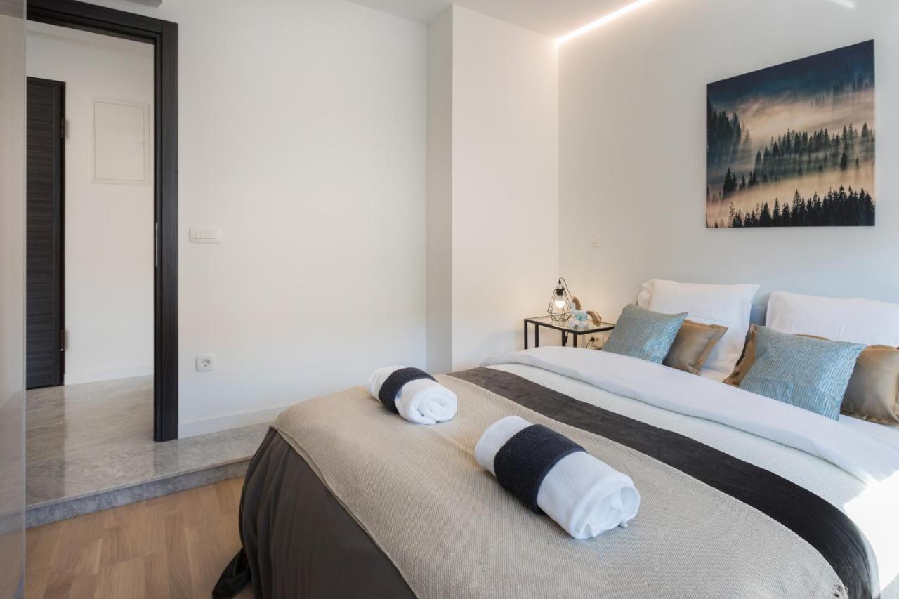 Design 2Bdr Apartment Near City Center Загреб Екстериор снимка